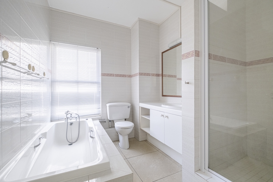 3 Bedroom Property for Sale in Summerstrand Eastern Cape